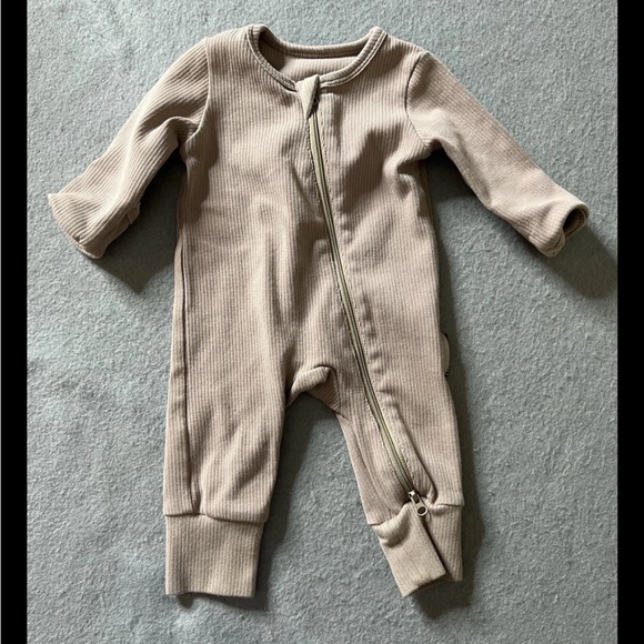 Little Bipsy Other - Little Bipsy One Piece Sleeper Outfit Baby Boys Girls Newborn Brown Neutral Rib